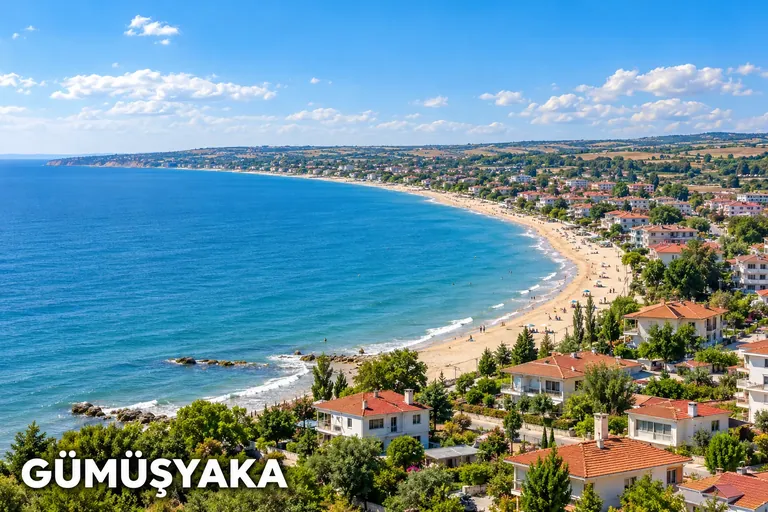 Gümüşyaka başlıklı görsel: uzun kumsal, deniz ve kıyıdaki evler